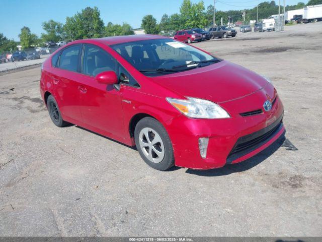  Salvage Toyota Prius