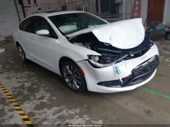  Salvage Chrysler 200