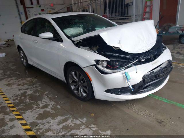  Salvage Chrysler 200