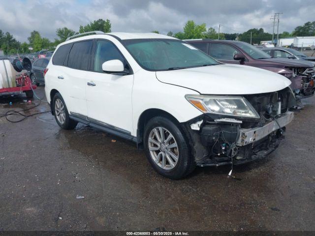 Salvage Nissan Pathfinder