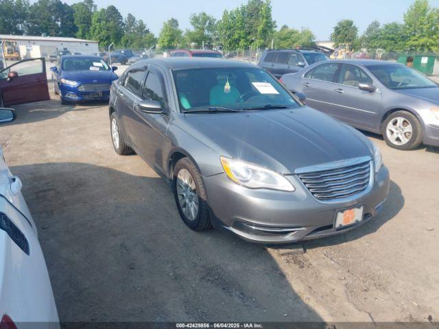  Salvage Chrysler 200