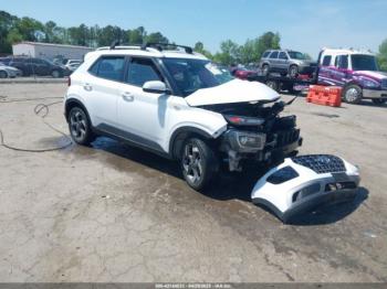  Salvage Hyundai VENUE