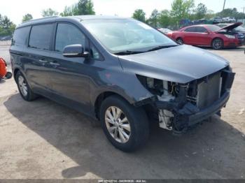  Salvage Kia Sedona