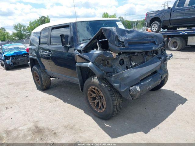  Salvage Toyota FJ Cruiser