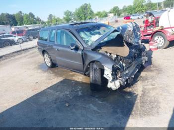  Salvage Volvo V70