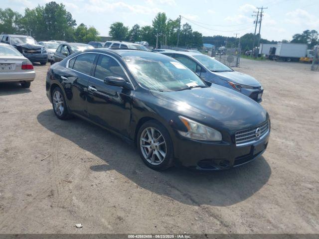  Salvage Nissan Maxima
