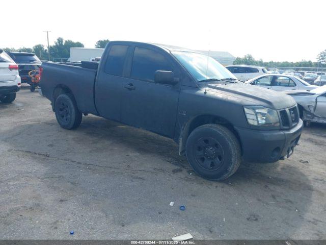  Salvage Nissan Titan