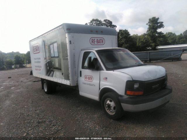  Salvage General Motors Savana Cutaway