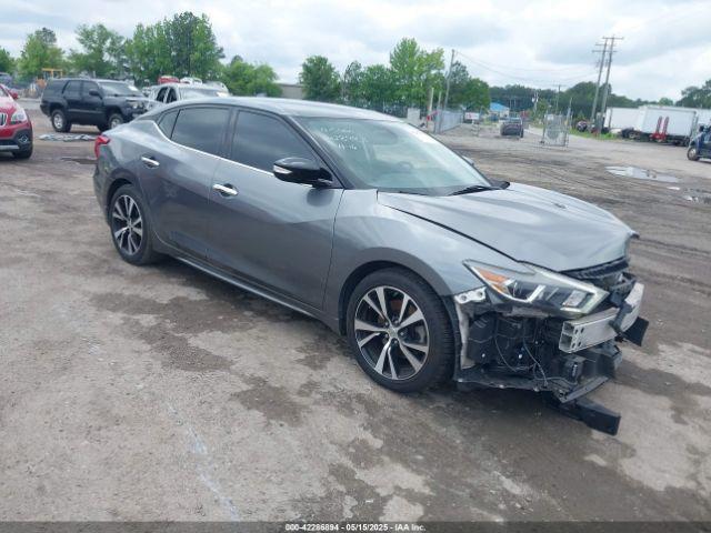  Salvage Nissan Maxima