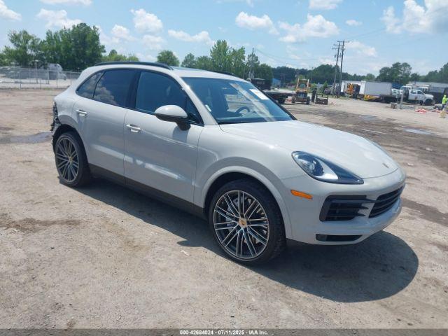  Salvage Porsche Cayenne