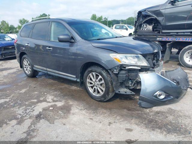  Salvage Nissan Pathfinder