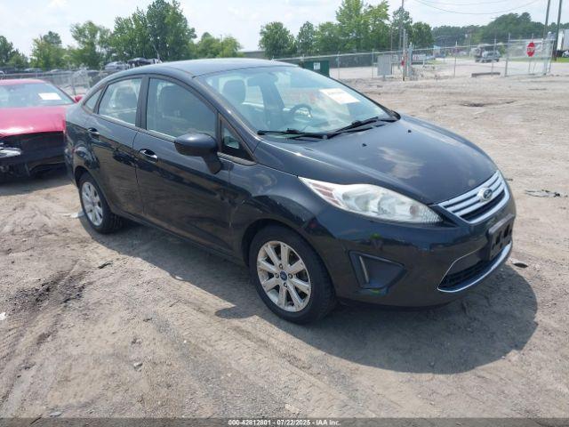  Salvage Ford Fiesta