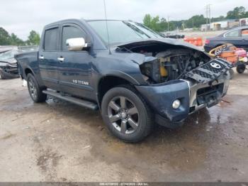  Salvage Nissan Titan