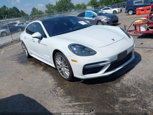  Salvage Porsche Panamera
