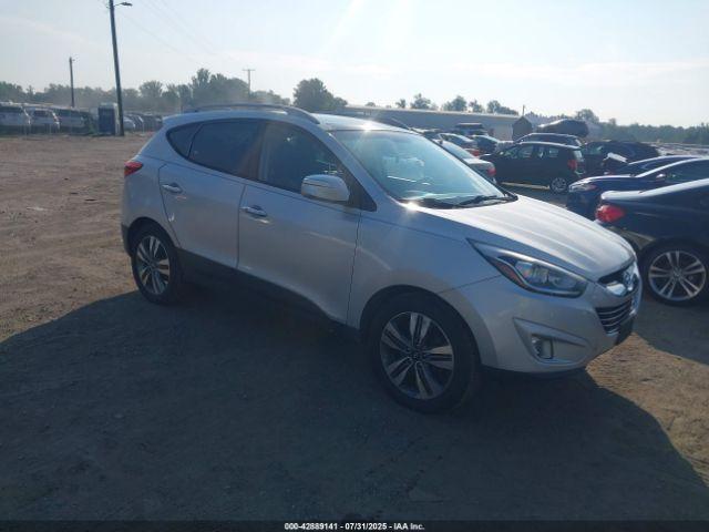  Salvage Hyundai TUCSON