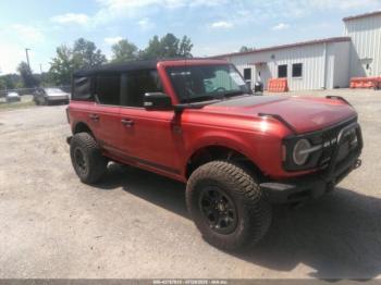  Salvage Ford Bronco