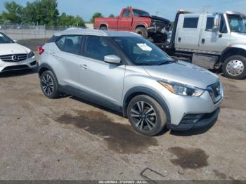  Salvage Nissan Kicks
