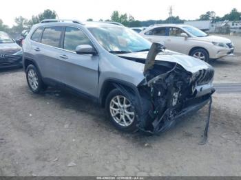  Salvage Jeep Cherokee