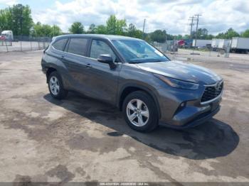  Salvage Toyota Highlander