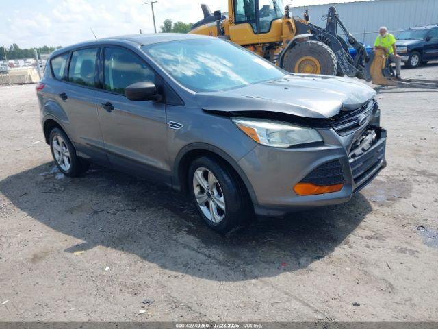  Salvage Ford Escape