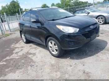  Salvage Hyundai TUCSON