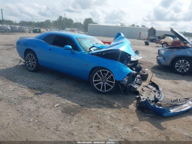  Salvage Dodge Challenger