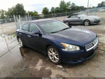  Salvage Nissan Maxima