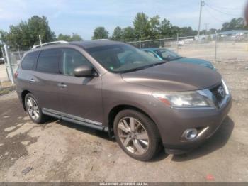 Salvage Nissan Pathfinder