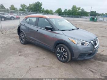  Salvage Nissan Kicks
