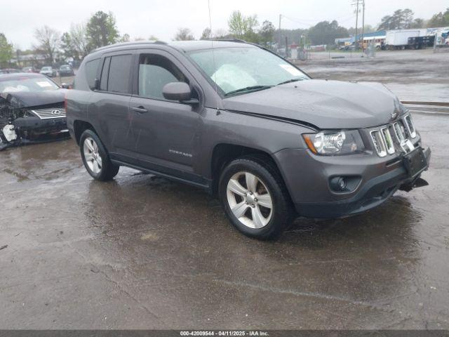  Salvage Jeep Compass