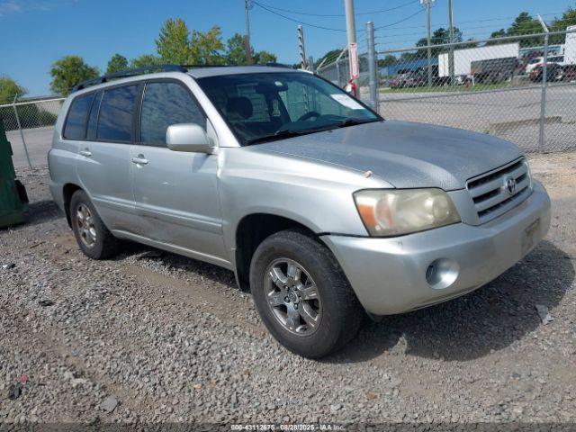  Salvage Toyota Highlander