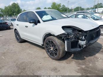  Salvage Porsche Cayenne