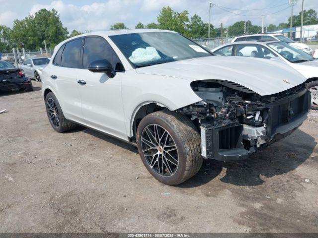 Salvage Porsche Cayenne