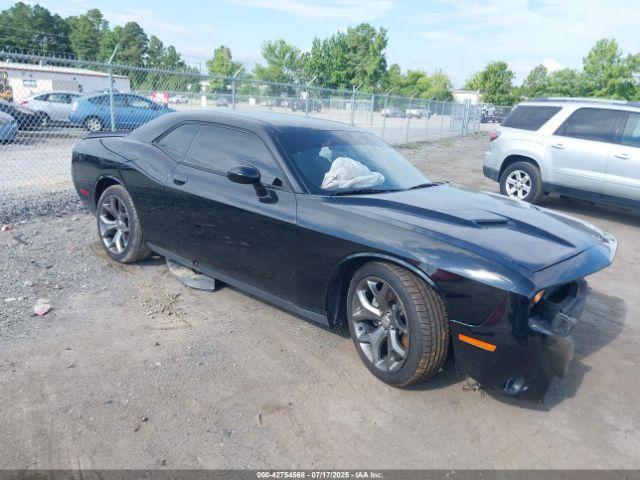  Salvage Dodge Challenger