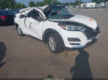  Salvage Hyundai TUCSON