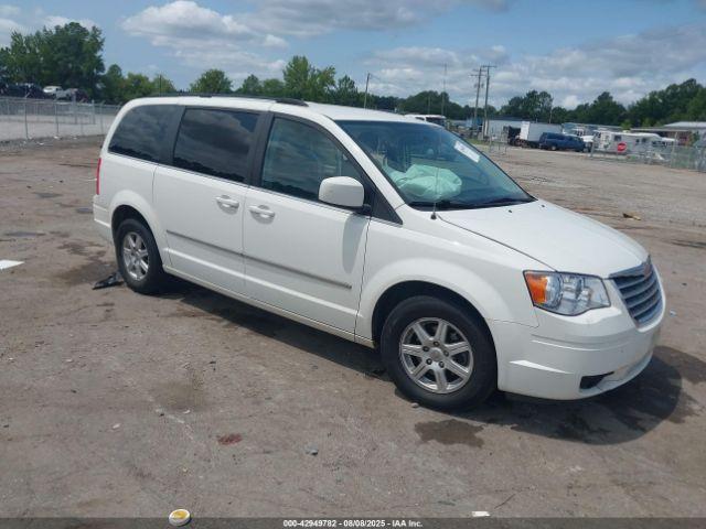  Salvage Chrysler Town & Country