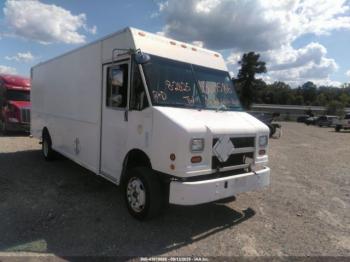  Salvage Freightliner Chassis