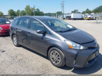  Salvage Toyota Prius v
