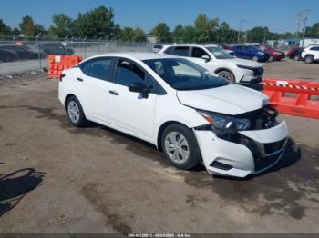  Salvage Nissan Versa