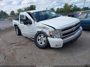  Salvage Chevrolet Silverado 1500