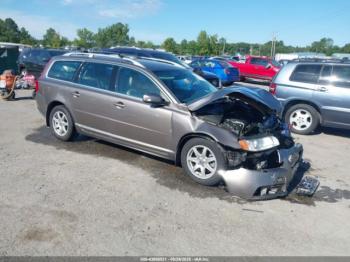  Salvage Volvo V70