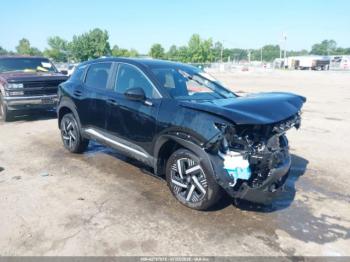  Salvage Nissan Kicks