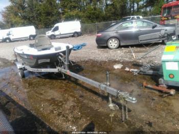  Salvage Pelican 10 Ft.