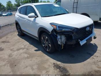  Salvage Hyundai TUCSON
