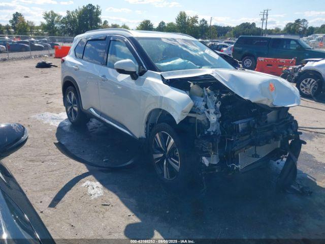  Salvage Nissan Rogue