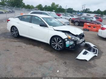  Salvage Nissan Altima