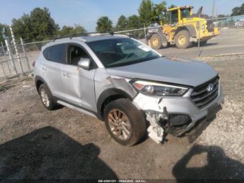  Salvage Hyundai TUCSON