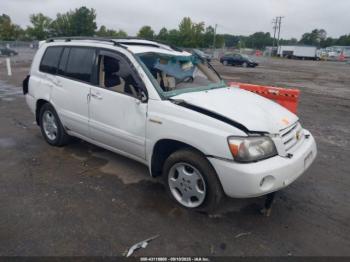  Salvage Toyota Highlander