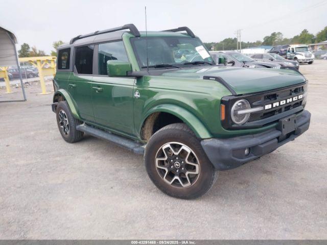  Salvage Ford Bronco