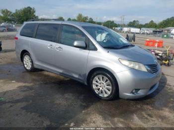  Salvage Toyota Sienna